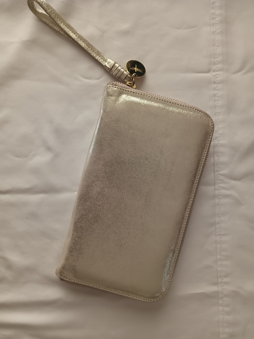 Clhel Metallic Zip-Around Wristlet Clutch
